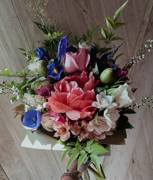 Large Seasonal Bouquet
